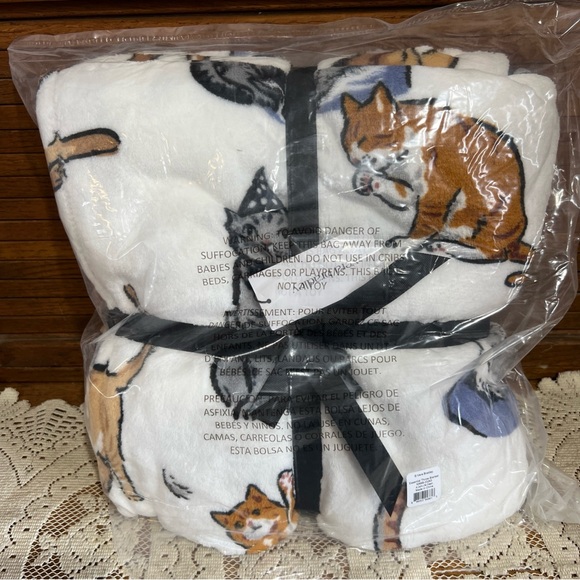 Vera Bradley 80 x 50 essential throw A Cats Life NWT - Picture 4 of 4